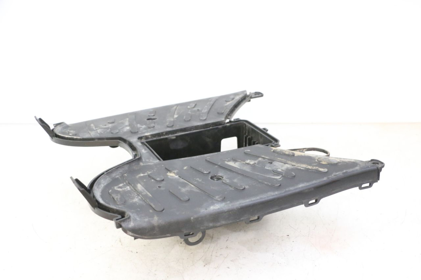 photo de CARENA PEDANA PEUGEOT STREETZONE I NAKED 2T 50 (2018 - 2020) - Vista d'insieme del prodotto