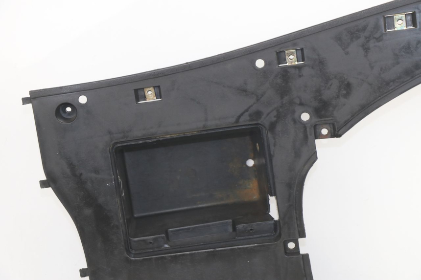 photo de CARENA PEDANA PEUGEOT SUM UP 125 (2008 - 2013) - Vista d'insieme del prodotto