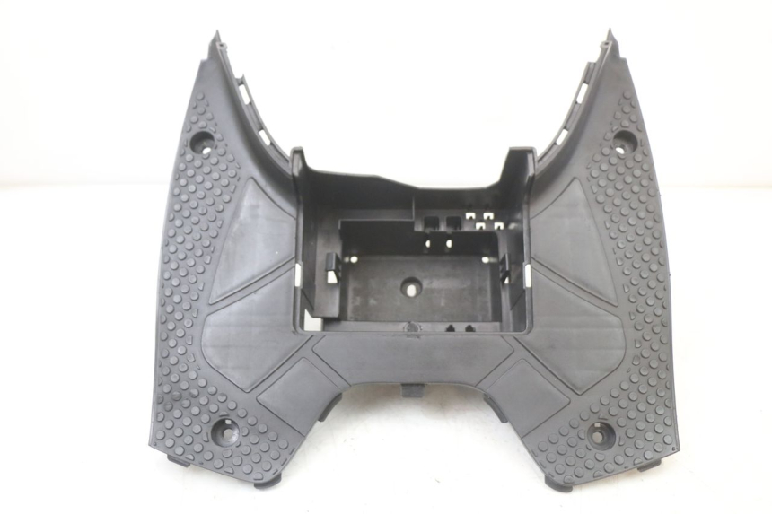 photo de CARENA PEDANA KYMCO SUPER 8 125 (2008 - 2015) - Zoom sullo stato d'uso