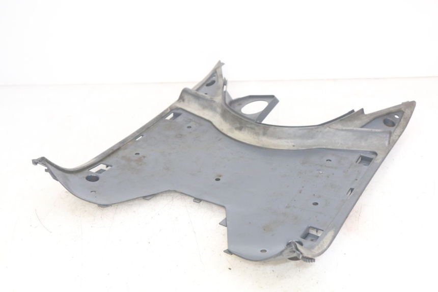 photo de MARCHE PIED PEUGEOT SV 125 (1991 - 1994) - Primo piano tecnico