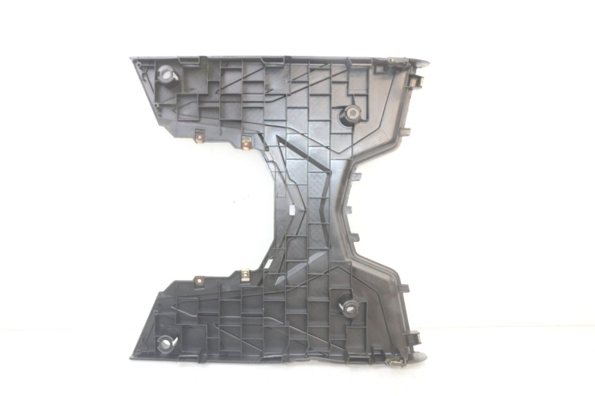 photo de PEDANE SYM ORBIT III 3 4T 50 (2018 - 2021) - Stato della superficie e materiale