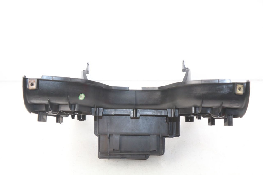 photo de Pedana PEUGEOT TWEET 4T 50 (2018 - 2022) - Stato della superficie e materiale