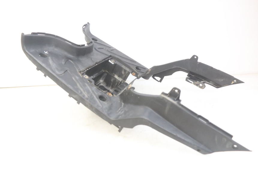 photo de MARCHE PIED PEUGEOT TWEET 4T 50 (2010 - 2014) - Stato della superficie e materiale