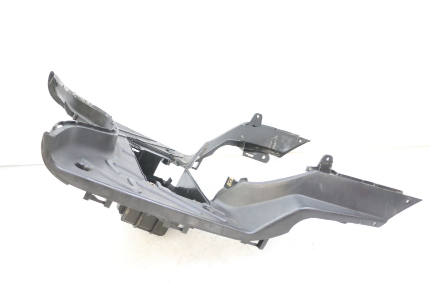 photo de Pedana PEUGEOT TWEET 4T 50 (2018 - 2022) - Stato della superficie e materiale