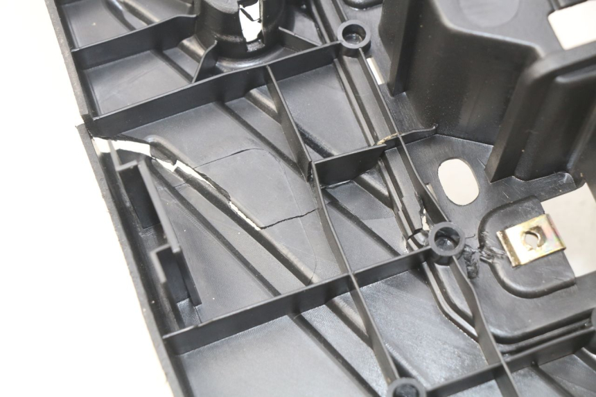 photo de Pedana PEUGEOT TWEET ACTIVE 4T 50 (2018 - 2022) - Dettaglio del componente