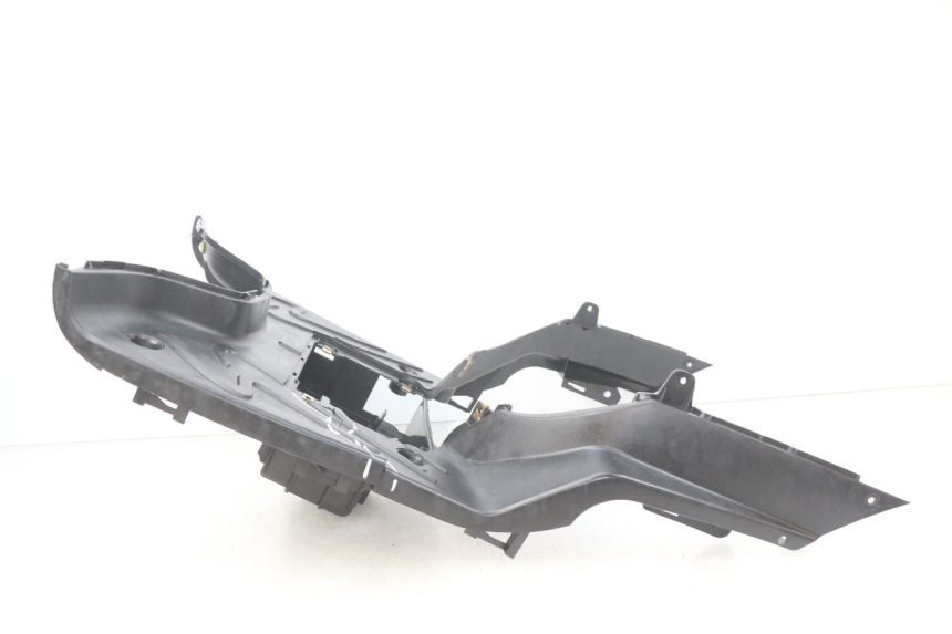 photo de Pedana PEUGEOT TWEET ACTIVE 4T 50 (2018 - 2022) - Dettagli dei punti di fissaggio