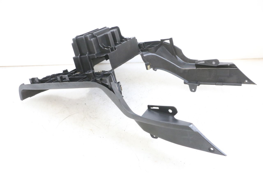 photo de CARENA PEDANA PEUGEOT TWEET PRO EFI 4T 50 (2021 - 2022) - Primo piano tecnico