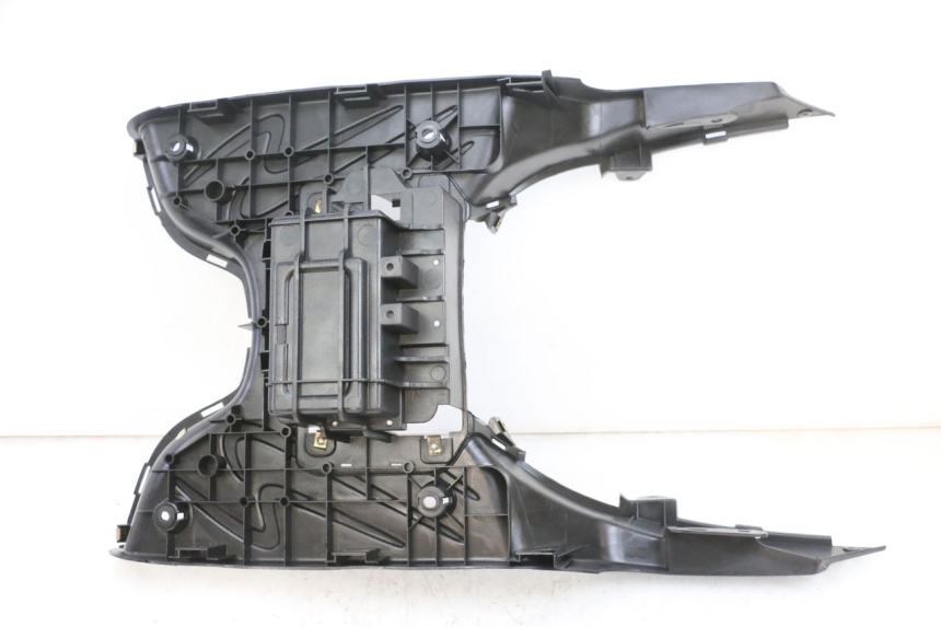 photo de CARENA PEDANA PEUGEOT TWEET PRO EFI 4T 50 (2021 - 2022) - Vista d'insieme del prodotto