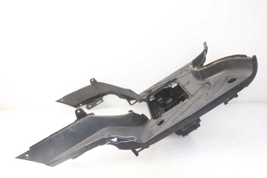 photo de Pedana PEUGEOT TWEET 125 (2010 - 2017) - Ricambio usato controllato