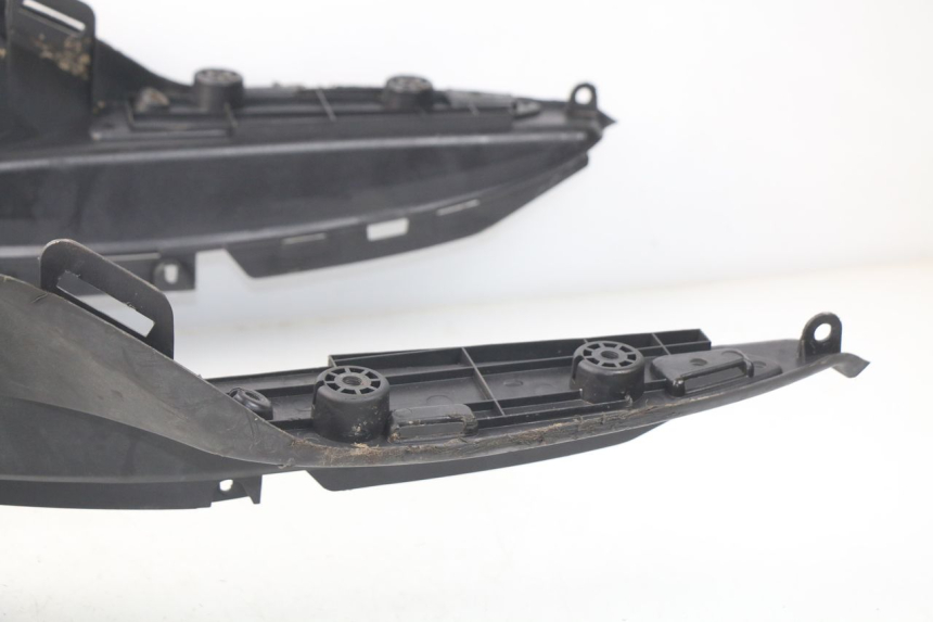 photo de Pedana SUZUKI UC EPICURO 125 (1999 - 2003) - Altra angolazione