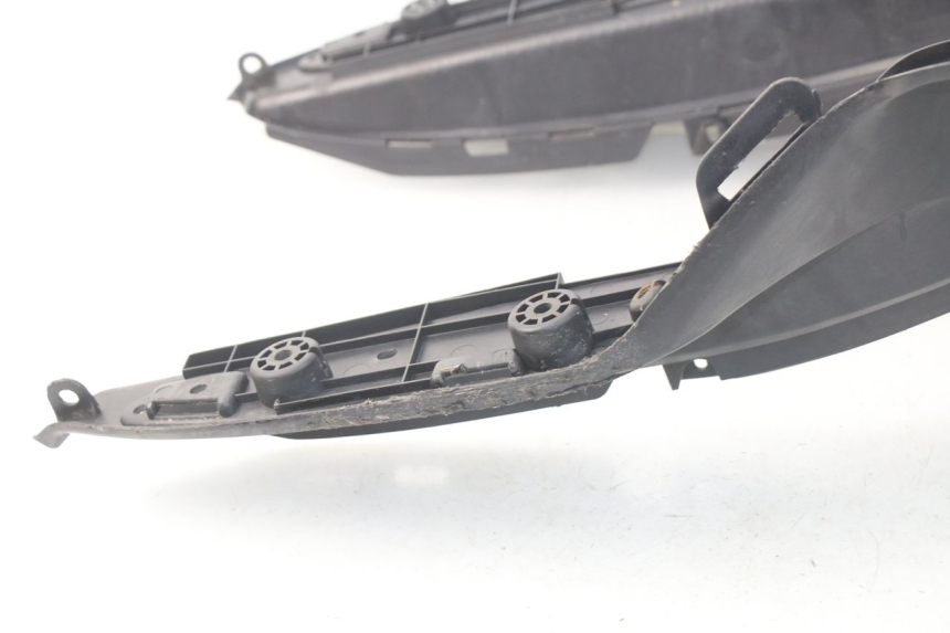 photo de Pedana SUZUKI UC EPICURO 125 (1999 - 2003) - Primo piano tecnico