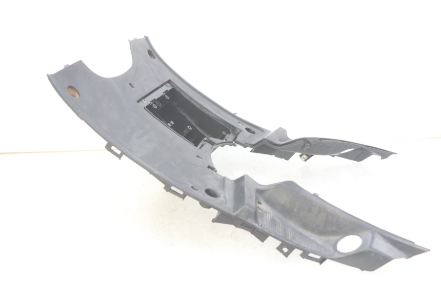 photo de PEDANA PEUGEOT V-CLIC VCLIC 50 (2007 - 2013) - Stato della superficie e materiale