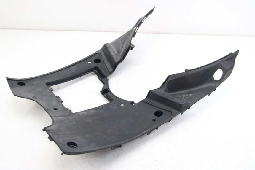 photo de PEDANA PEUGEOT V-CLIC VCLIC 50 (2007 - 2013) - Zoom sullo stato d'uso