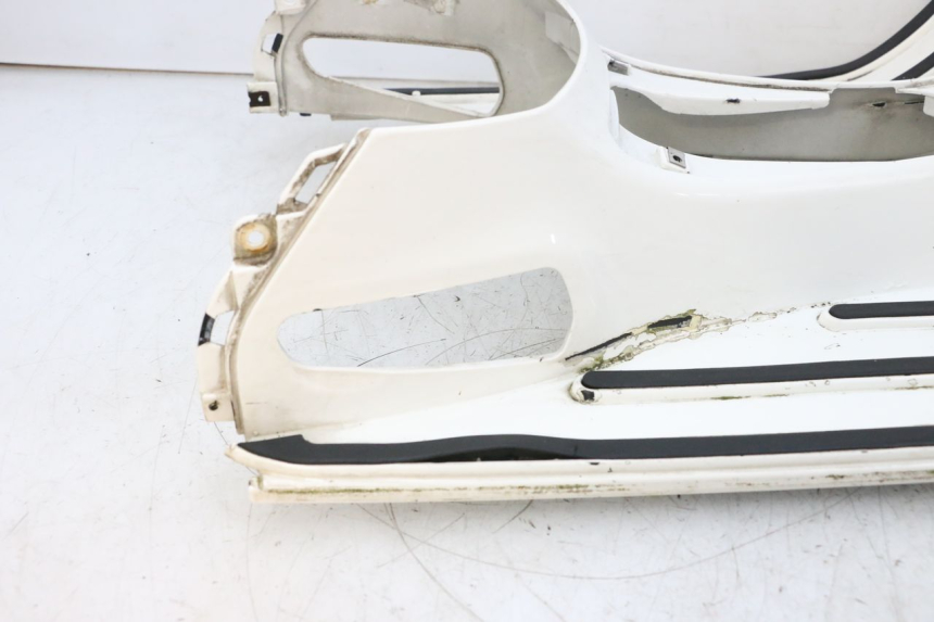 photo de PEDANA PIAGGIO VESPA GTS SUPER IE 125 (2009 - 2016) - Altra vista dell'articolo