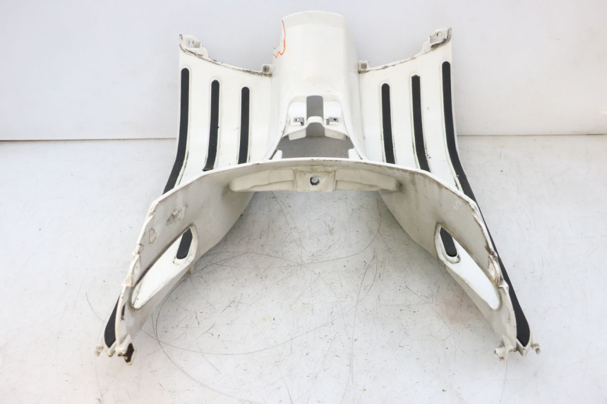 photo de PEDANA PIAGGIO VESPA GTS SUPER IE 125 (2009 - 2016) - Primo piano ad alta risoluzione