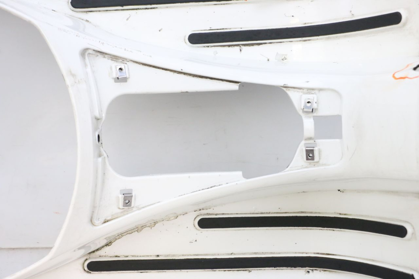 photo de PEDANA PIAGGIO VESPA GTS SUPER IE 125 (2009 - 2016) - Ricambio usato controllato