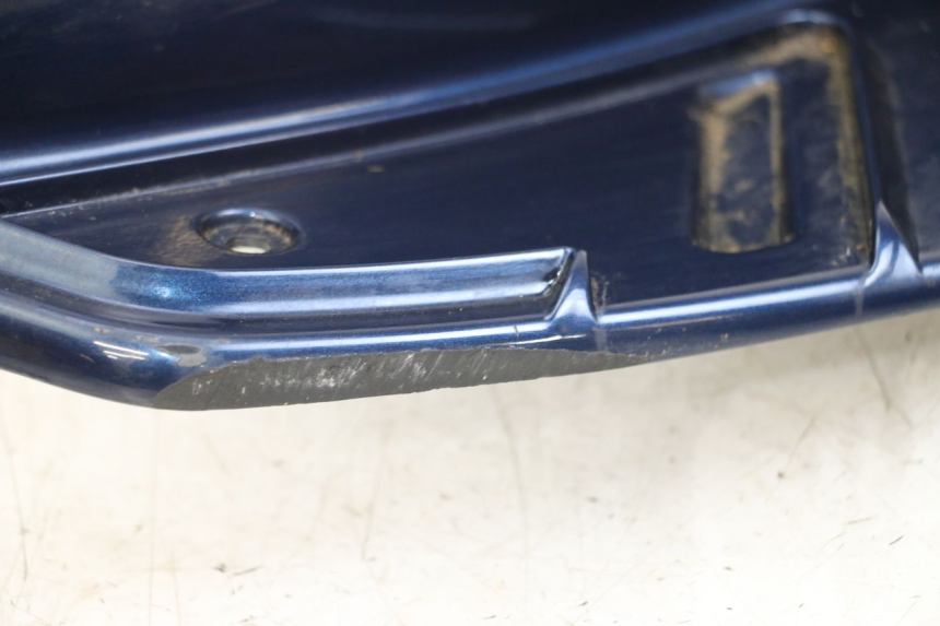 photo de CARENA PEDANA PIAGGIO VESPA LX 125 (2005 - 2010) - Stato della superficie e materiale