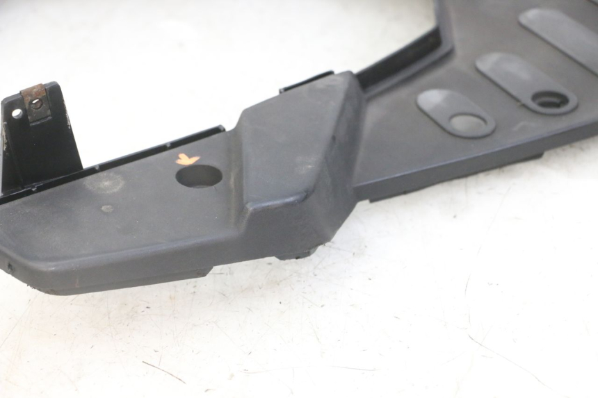 photo de PEDANA PEUGEOT VIVACITY NEW 2T 50 (2008 - 2017) - Dettagli dei punti di fissaggio