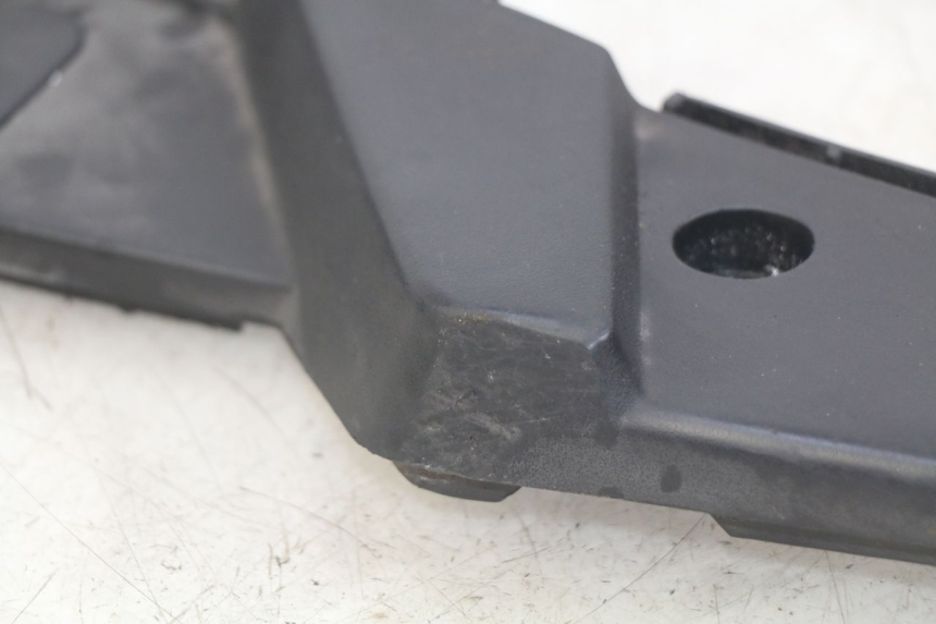 photo de MARCHE PIED PEUGEOT VIVACITY NEW 4T 50 (2008 - 2017) - Dettagli dei punti di fissaggio