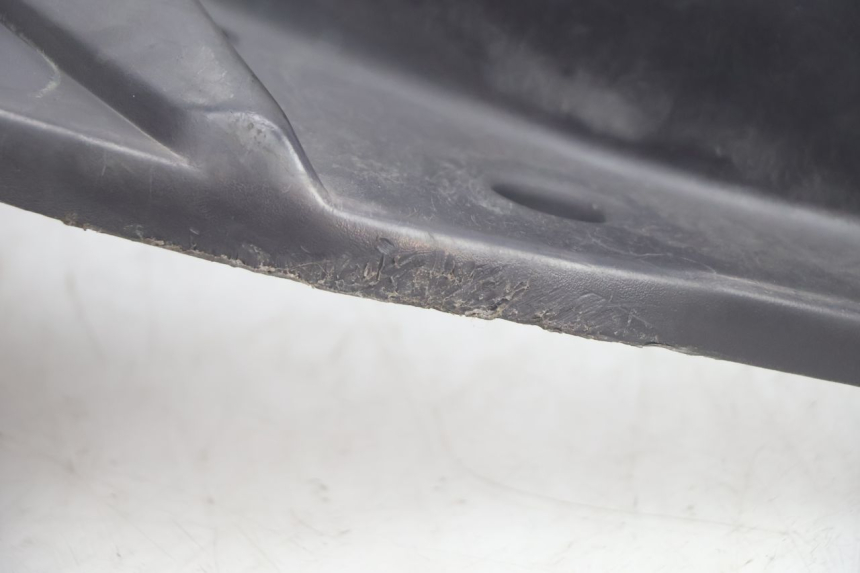 photo de MARCHE PIED PEUGEOT VIVACITY 50 (2004 - 2009) - Zoom sui componenti