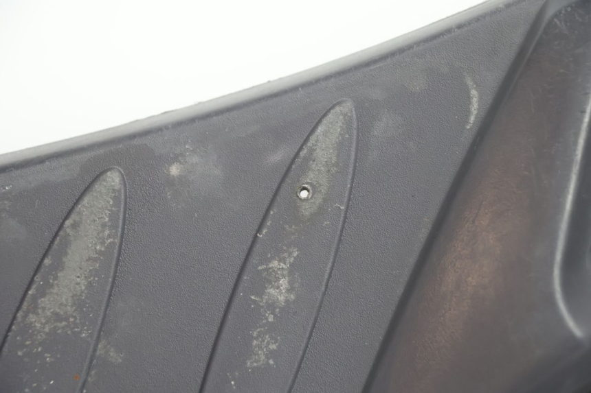 photo de MARCHE PIED PEUGEOT VIVACITY 50 (2004 - 2009) - Primo piano tecnico