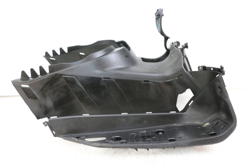 photo de PEDANE YAMAHA XMAX X-MAX 125 (2006 - 2009) - Primo piano ad alta risoluzione