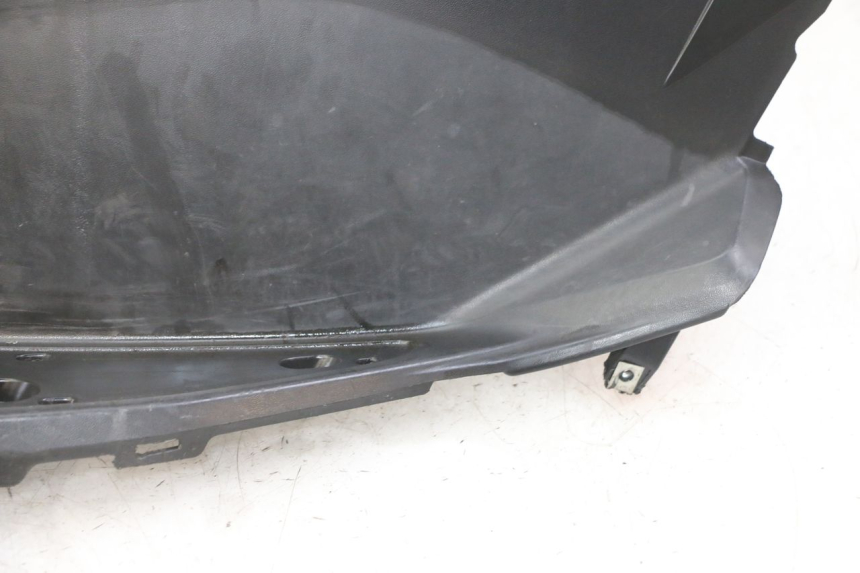 photo de PEDANE YAMAHA X-MAX XMAX 125 (2010 - 2013) - Marcature e riferimenti originali