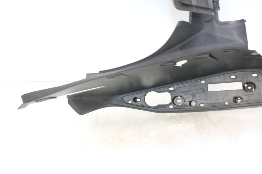 photo de PEDANE YAMAHA X-MAX XMAX 125 (2010 - 2013) - Altra angolazione