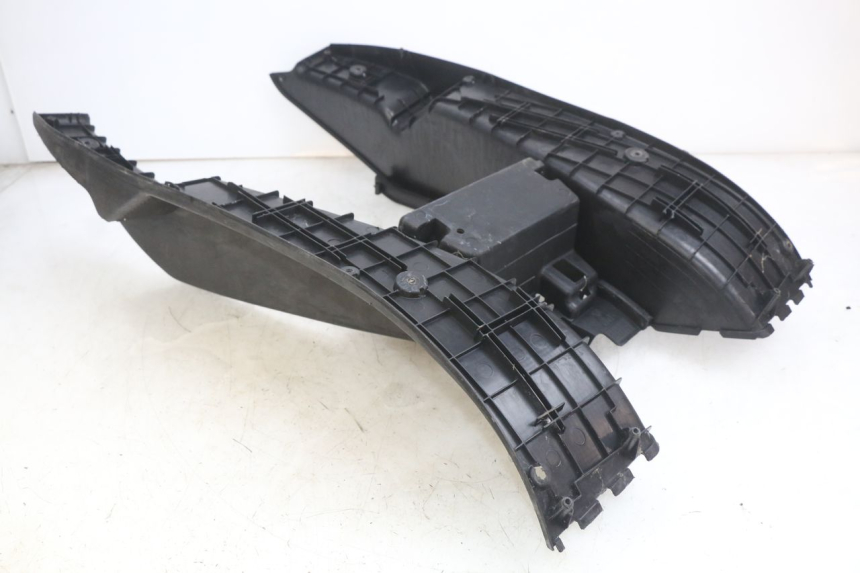 photo de MARCHE PIED YAMAHA YP MAJESTY 125 (1998 - 2001) - Primo piano tecnico