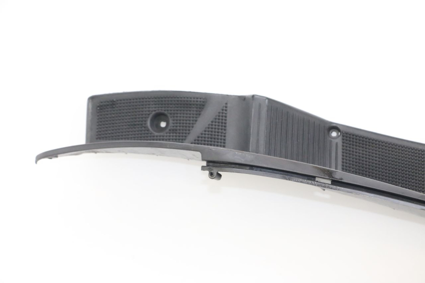 photo de CARENA PEDANA YAMAHA YP MAJESTY 125 (2002 - 2006) - Focus sulla struttura