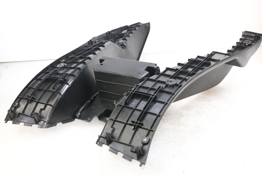 photo de CARENA PEDANA YAMAHA YP MAJESTY 125 (2002 - 2006) - Altra angolazione