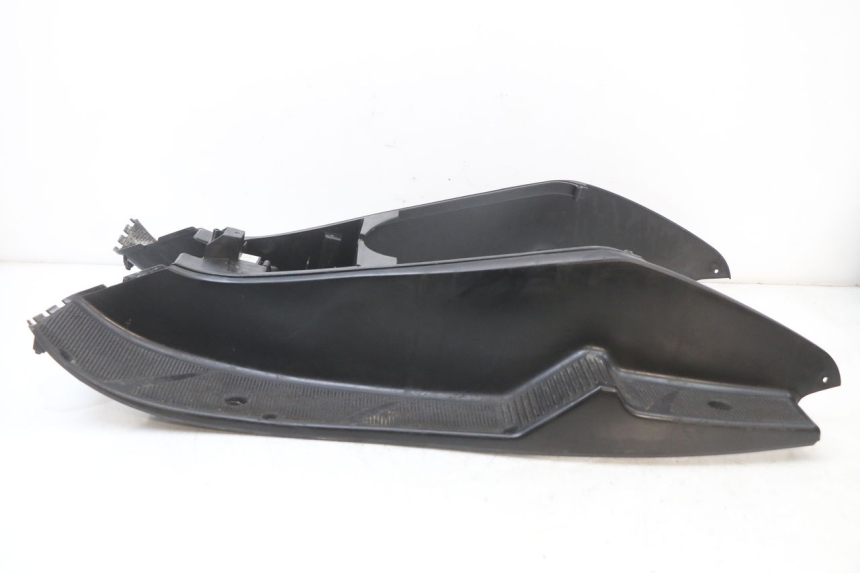 photo de CARENA PEDANA YAMAHA YP MAJESTY 125 (2002 - 2006) - Primo piano tecnico