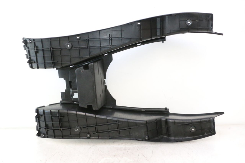 photo de CARENA PEDANA YAMAHA YP MAJESTY 125 (2002 - 2006) - Foto prodotto supplementare