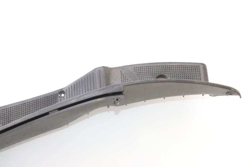photo de CARENA PEDANA YAMAHA YP MAJESTY 125 (2002 - 2006) - Focus sulla struttura