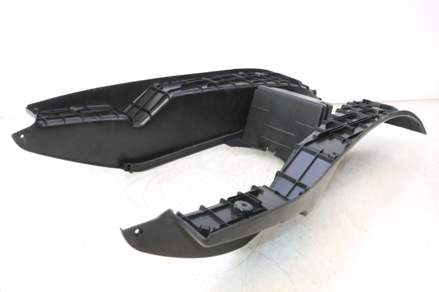 photo de CARENA PEDANA YAMAHA YP MAJESTY 125 (2002 - 2006) - Focus sulla struttura
