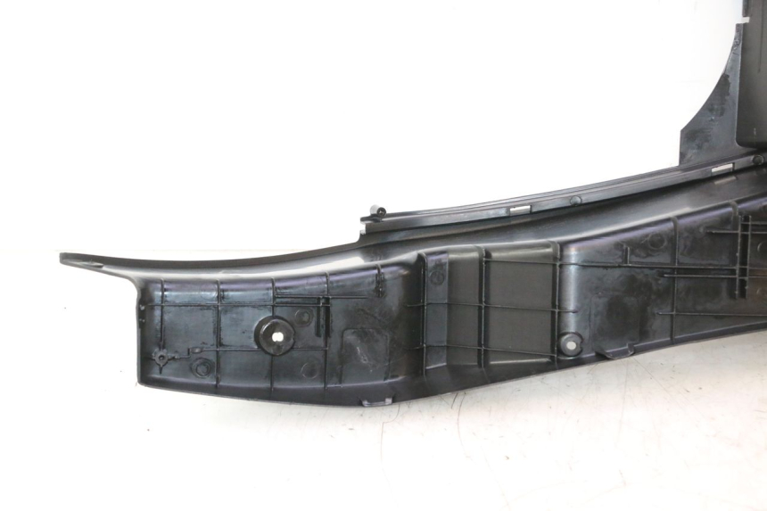 photo de CARENA PEDANA YAMAHA YP MAJESTY 125 (2002 - 2006) - Stato della superficie e materiale