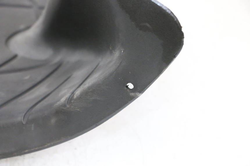 photo de PEDANA PIAGGIO ZIP 2T 50 (2009 - 2019) - Stato della superficie e materiale