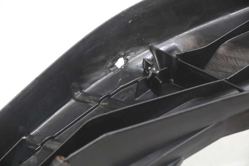 photo de PEDANA PIAGGIO ZIP 4T 50 (2018 - 2020) - Dettagli dei punti di fissaggio