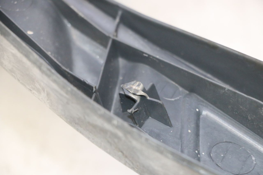 photo de CARENA PEDANA PIAGGIO ZIP 4T 50 (2006 - 2017) - Primo piano tecnico