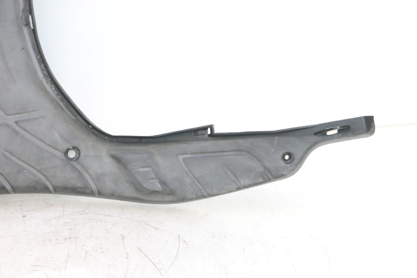 photo de CARENA PEDANA PIAGGIO ZIP IGET 4T 50 (2021 - 2023) - Primo piano ad alta risoluzione