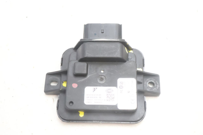 photo de MODULO DI INTERFACCIA PIAGGIO MP3 HPE 530 (2022 - 2026) - Altra angolazione