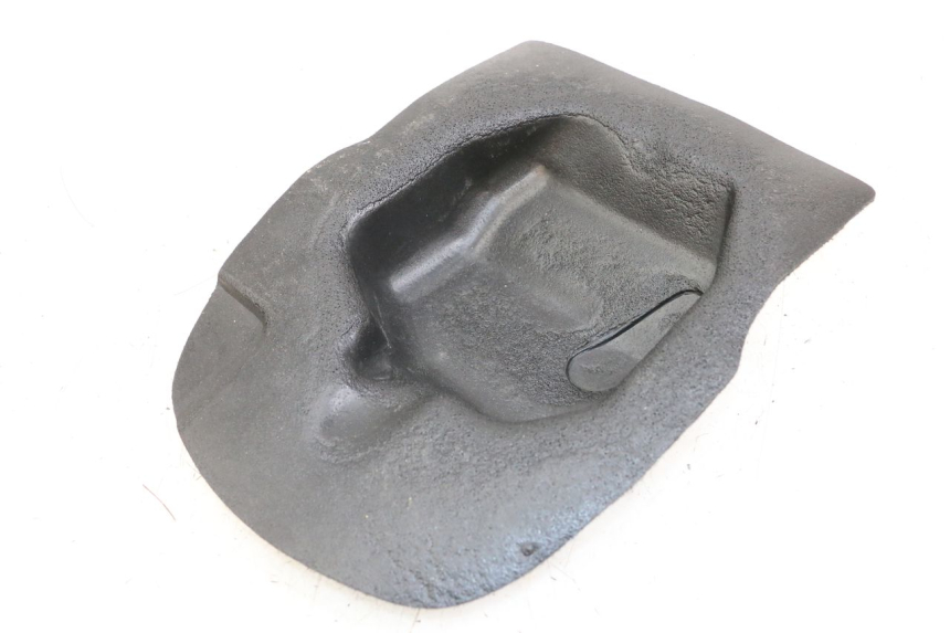 photo de Tappeto bagagliaio SYM MIO 50 (2011 - 2017) - Zoom sullo stato d'uso