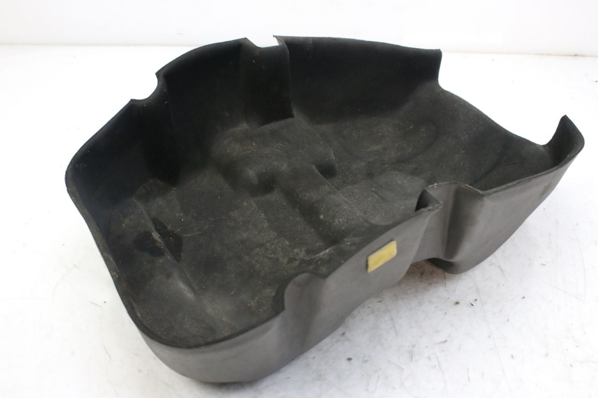 photo de TAPPETO BAGAGLIAIO PEUGEOT SATELIS 125 (2010 - 2012) - Vista principale