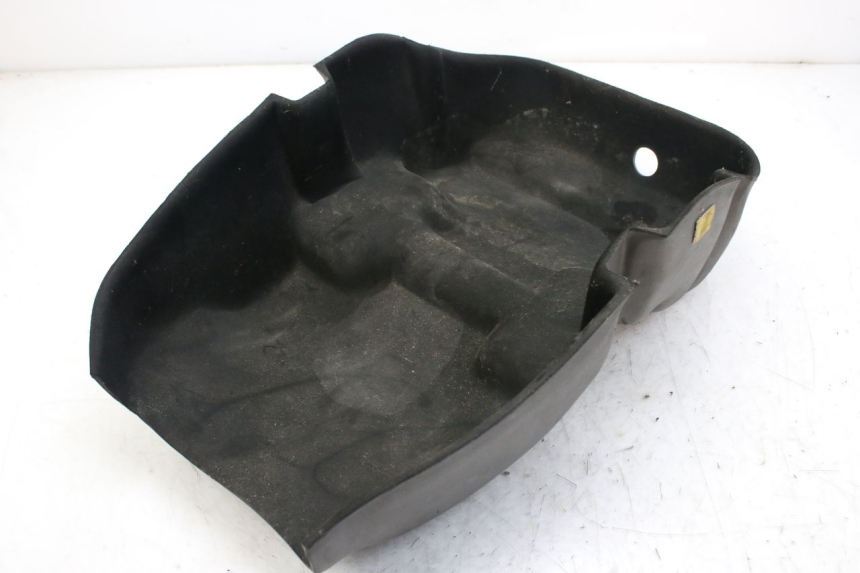 photo de TAPPETO BAGAGLIAIO PEUGEOT SATELIS 125 (2010 - 2012) - Dettagli dei punti di fissaggio