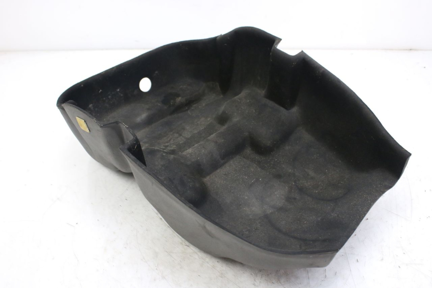 photo de TAPPETO BAGAGLIAIO PEUGEOT SATELIS 125 (2010 - 2012) - Stato della superficie e materiale