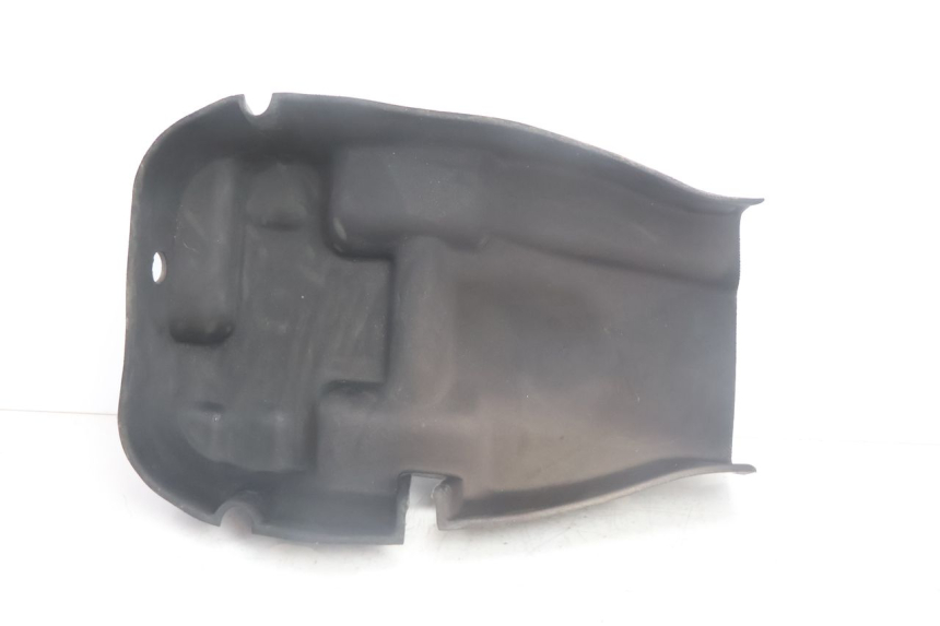 photo de SOTTOSELLA MOQUETTE PEUGEOT SATELIS 125 (2013 - 2018) - Dettaglio del componente