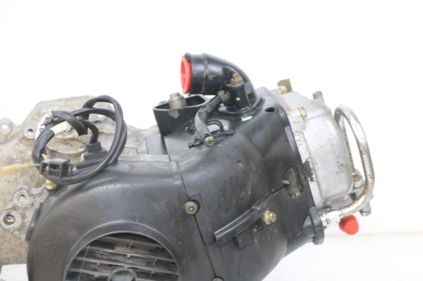 photo de MOTORE KYMCO AGILITY 4T 50 (2005 - 2018) - Stato della superficie e materiale