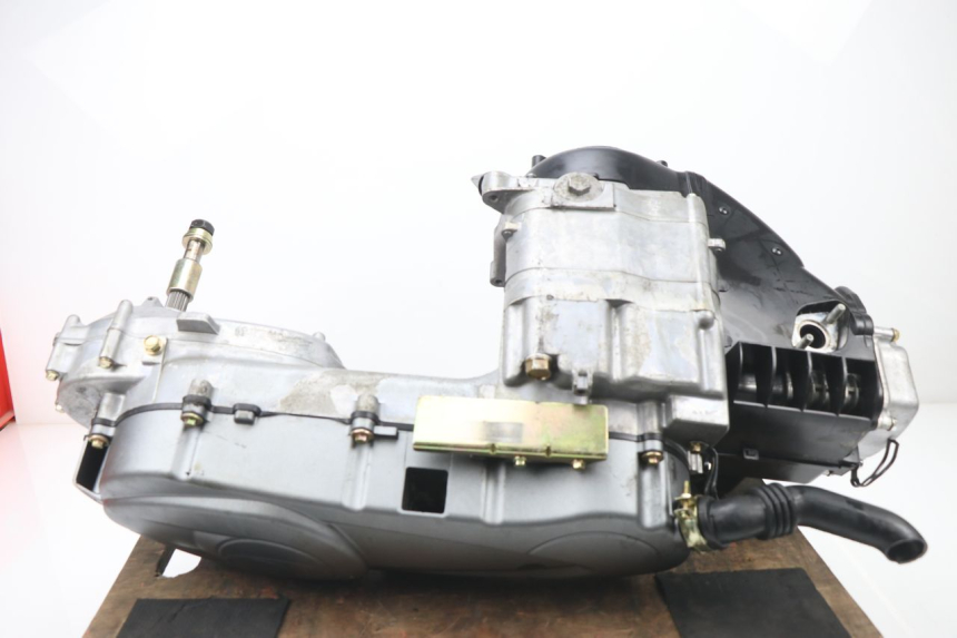 photo de MOTORE KYMCO AGILITY CITY 16P 125 (2015 - 2021) - Altra angolazione