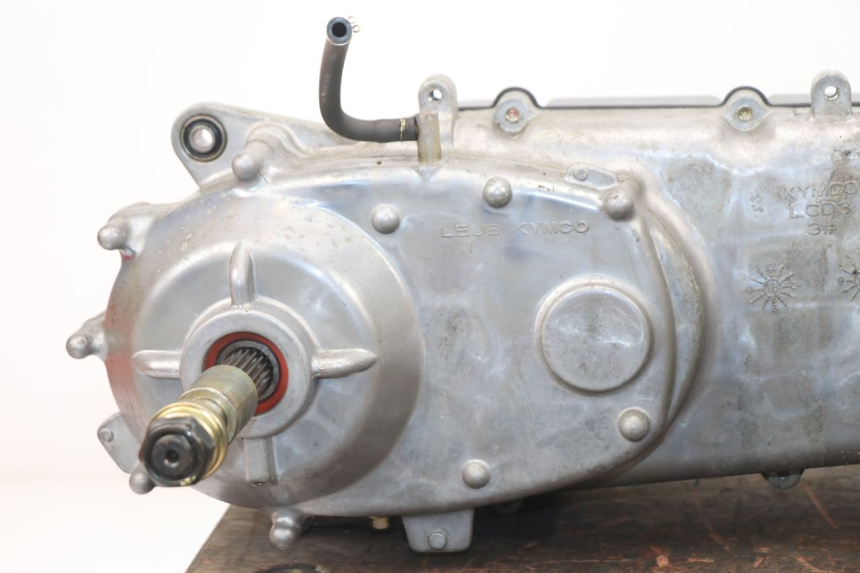 photo de MOTORE KYMCO AGILITY CITY 16P 125 (2015 - 2021) - Dettagli dei punti di fissaggio