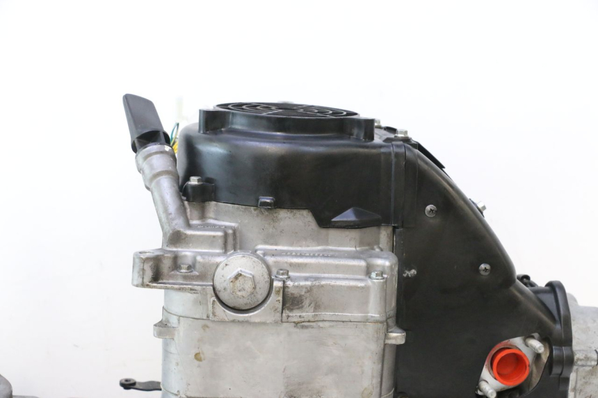 photo de MOTORE KYMCO AGILITY CITY 16P 125 (2015 - 2024) - Panoramica del profilo